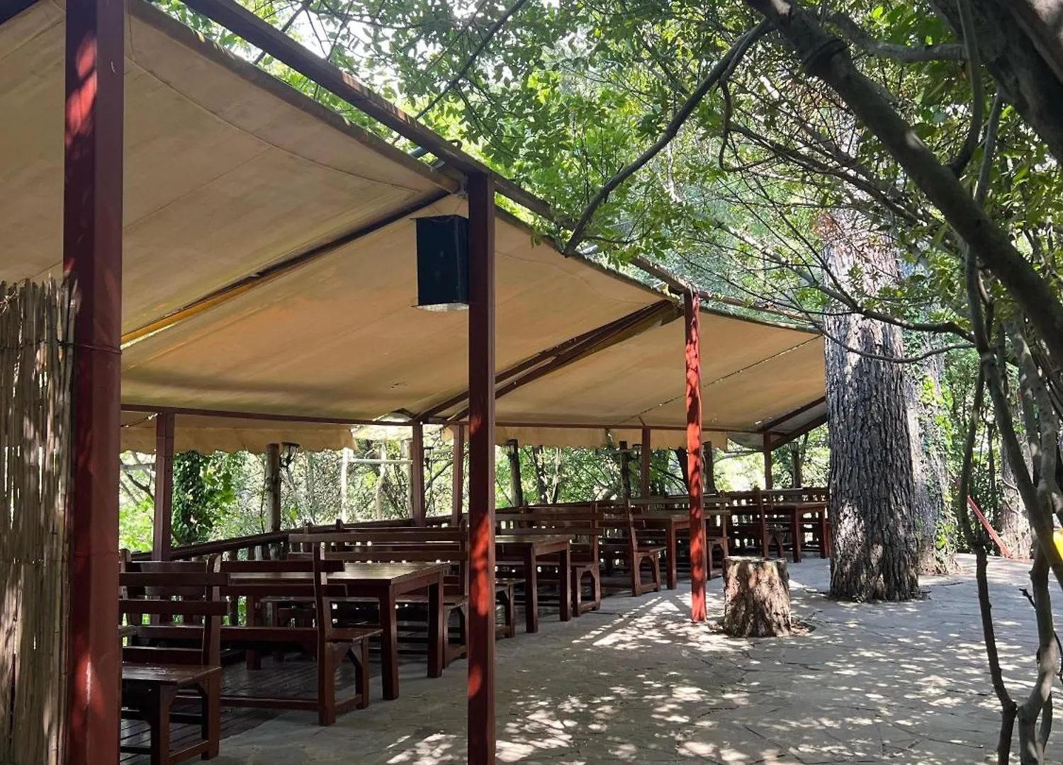 Hotel Dafinat Bogove Albanien